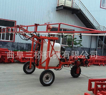 多功能自走式三輪打藥機 大型高桿農用打藥車