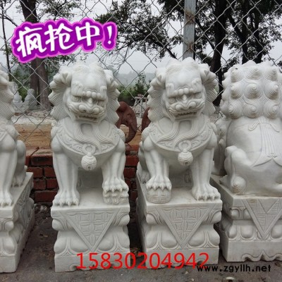 定制            特價精雕石獅子漢白玉石雕石獅子